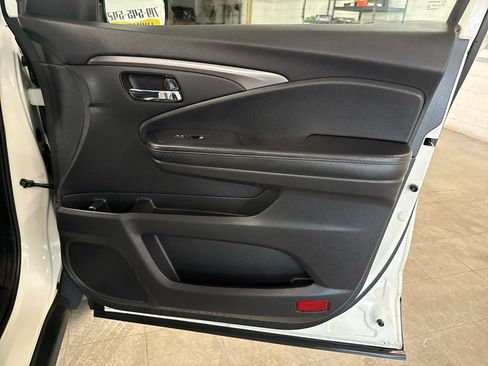 Used 2017 Honda Ridgeline RTL image 49