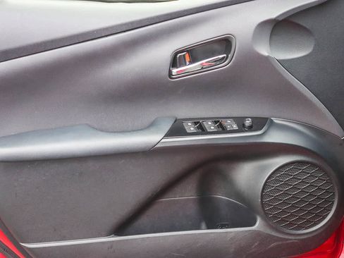 Used 2017 Toyota Prius Two image 19