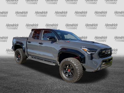 Used 2025 Toyota Tacoma TRD Pro image 2