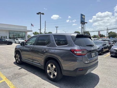 Used 2023 Honda Pilot EX-L image 6