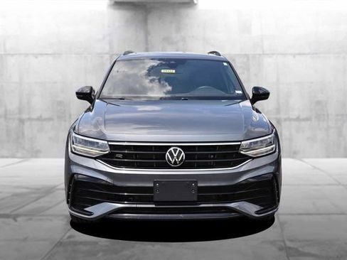 Certified 2023 Volkswagen Tiguan SE R-Line FWD image 4