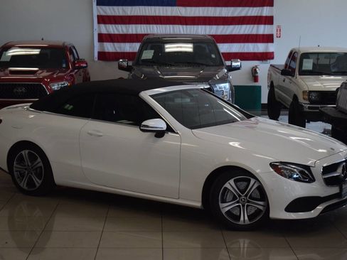 Used 2018 Mercedes-Benz E 400 Cabriolet image 2