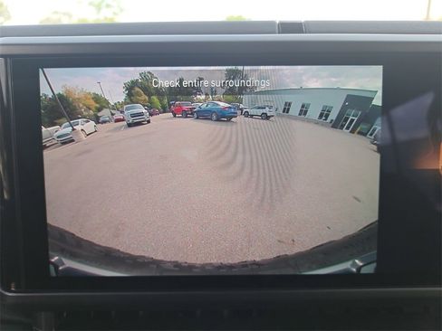 New 2025 Jeep Wrangler Unlimited Rubicon w/ Steel Bumper Group image 23