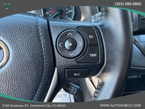 Used 2018 Toyota RAV4 Limited image 17