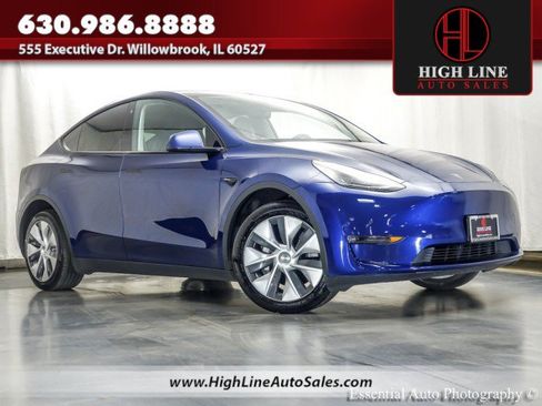 Used 2022 Tesla Model Y Long Range AWD/4WD image 1