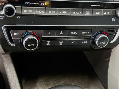 Used 2017 Kia Optima EX w/ Premium Package image 24