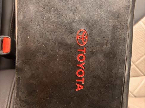 Used 2018 Toyota Camry XLE w/ Audio Package image 22