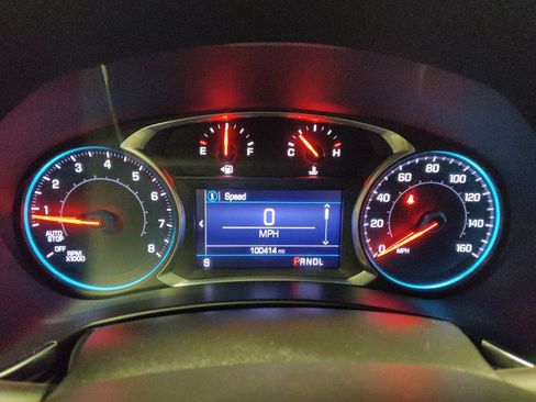 Used 2019 Chevrolet Equinox LT image 23