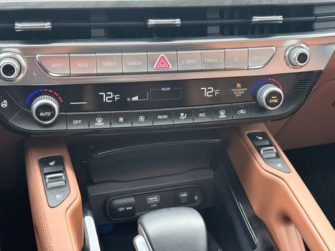 Used 2024 Kia Telluride SX Prestige X-Line image 12