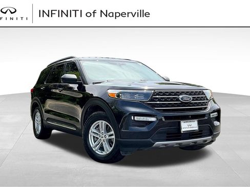 Used 2020 Ford Explorer XLT w/ Equipment Group 202A AWD/4WD image 1