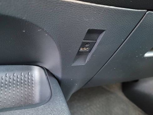 Used 2020 Toyota Corolla LE FWD image 15