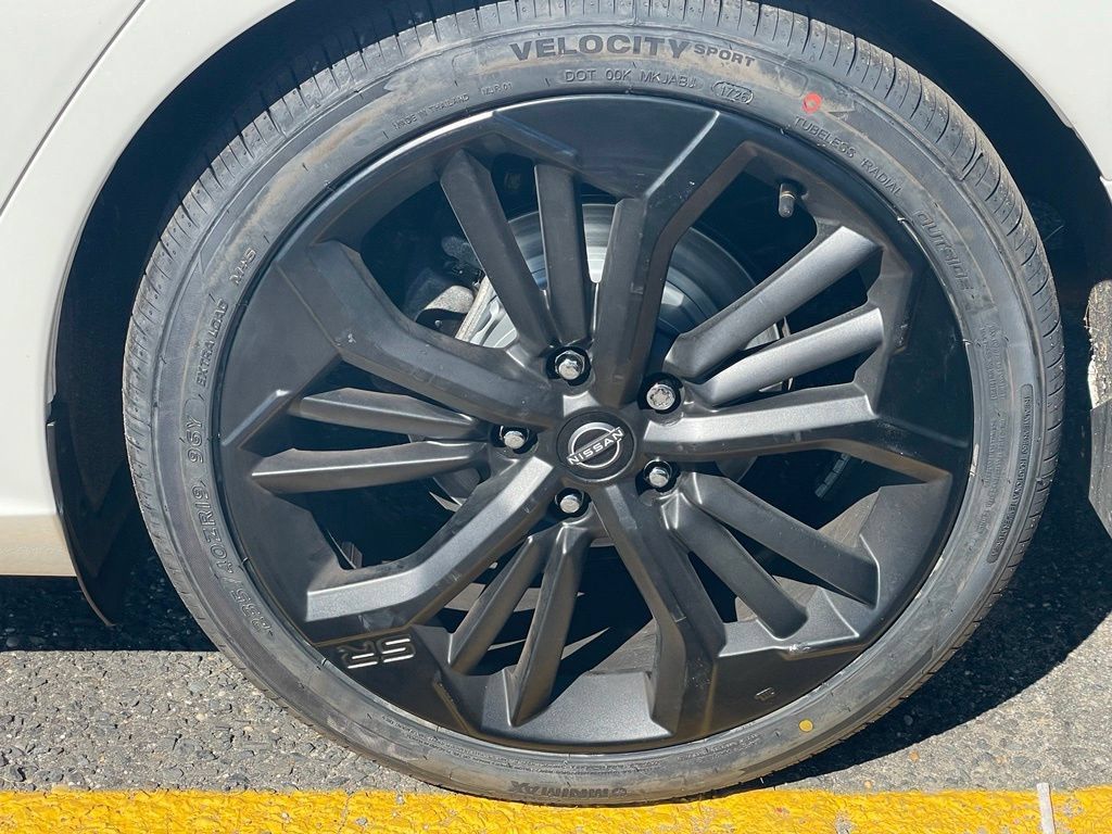 Certified 2024 Nissan Altima 2.5 SR w/ SR Premium Package FWD image 26
