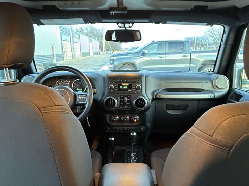 Used 2016 Jeep Wrangler Unlimited Sport w/ Quick Order Package 24S image 18