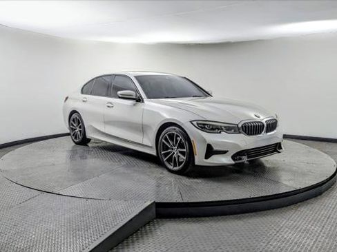 Used 2022 BMW 330i Sedan image 11