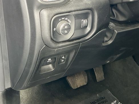 Used 2024 RAM 1500 Big Horn AWD/4WD image 10