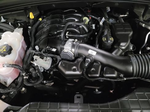 Used 2023 Jeep Grand Cherokee L Laredo AWD/4WD image 30