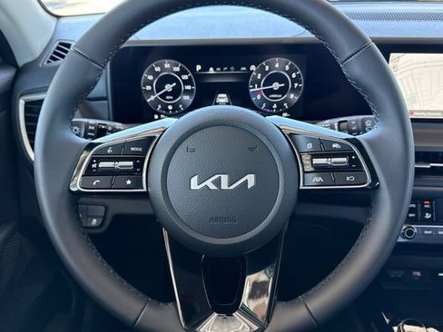 New 2026 Kia Seltos EX FWD image 29