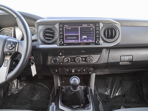 Certified 2020 Toyota Tacoma TRD Off-Road image 13