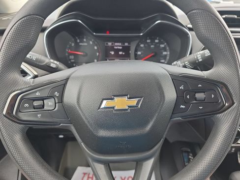 Used 2023 Chevrolet TrailBlazer LT w/ Convenience Package FWD image 15