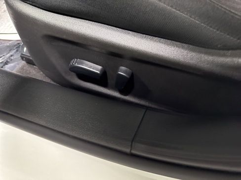 Used 2025 Nissan Altima 2.5 SV image 23