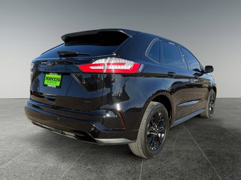 Certified 2024 Ford Edge SE w/ Black Appearance Package image 7