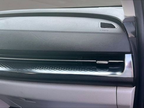 Used 2022 Kia Carnival SX Prestige FWD image 17
