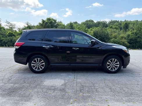 Used 2015 Nissan Pathfinder SV w/ Cargo Package AWD/4WD image 6