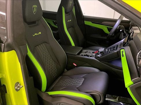 Used 2024 Lamborghini Urus S AWD/4WD image 14