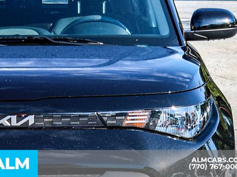 Used 2025 Kia Soul LX w/ LX Technology Package FWD image 15