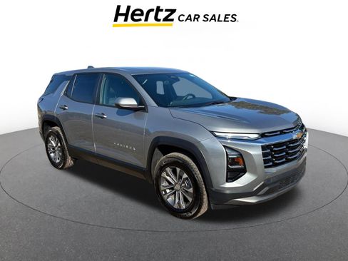 Used 2025 Chevrolet Equinox LT image 1