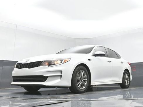 Used 2016 Kia Optima LX w/ Technology Package image 44