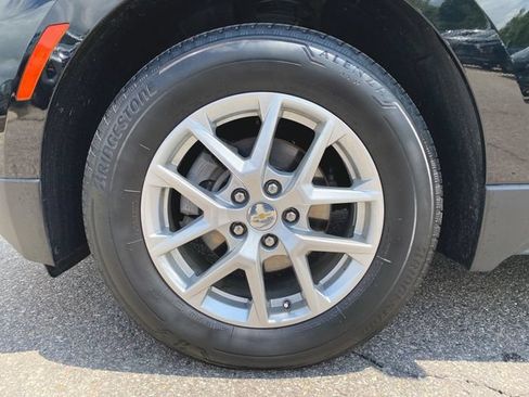 Used 2024 Chevrolet Equinox LT AWD/4WD image 31