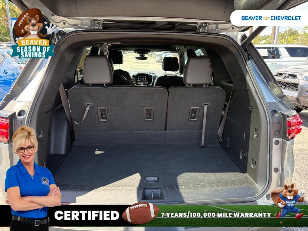 Used 2023 Chevrolet Traverse RS AWD/4WD image 11