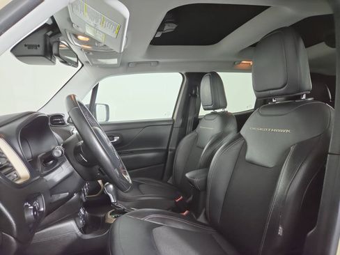 Used 2017 Jeep Renegade Trailhawk AWD/4WD image 18