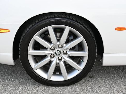 Used 2006 Jaguar XK8 XK8 2dr Convertible image 34