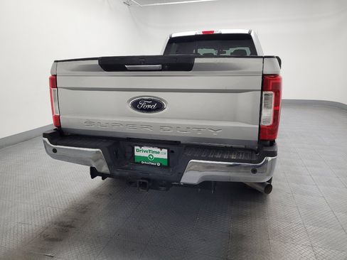 Used 2018 Ford F250 Lariat w/ Lariat Value Package image 7