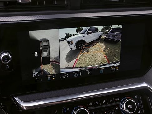 Used 2023 GMC Sierra 1500 Denali AWD/4WD image 19