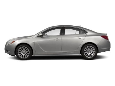 Used 2011 Buick Regal CXL w/ RL5 Preferred Equipment Group FWD image 25
