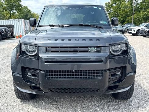 Used 2024 Land Rover Defender 110 X-Dynamic SE AWD/4WD image 2