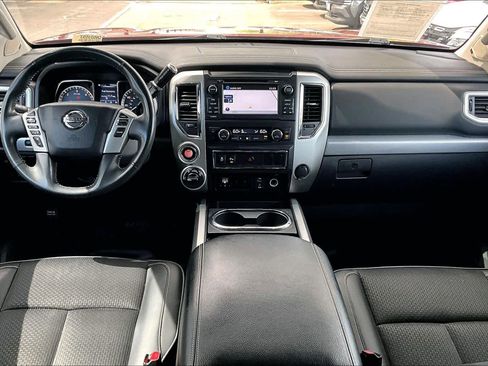 Used 2016 Nissan Titan PRO-4X AWD/4WD image 15