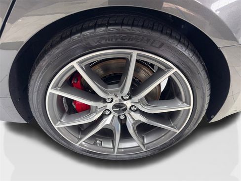 Used 2025 Genesis G70 2.5T image 87