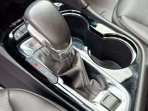 Used 2024 Buick Encore GX Sport Touring w/ Comfort Package FWD image 27