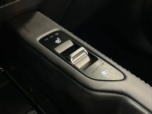 Used 2020 Kia Telluride SX w/ SX Prestige Package image 45