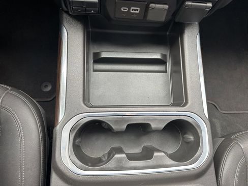 Used 2022 GMC Sierra 1500 SLT w/ SLT Premium Package image 7