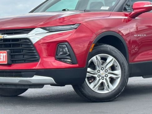 Used 2022 Chevrolet Blazer LT image 2