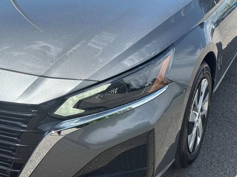 Used 2025 Nissan Altima 2.5 S FWD image 11