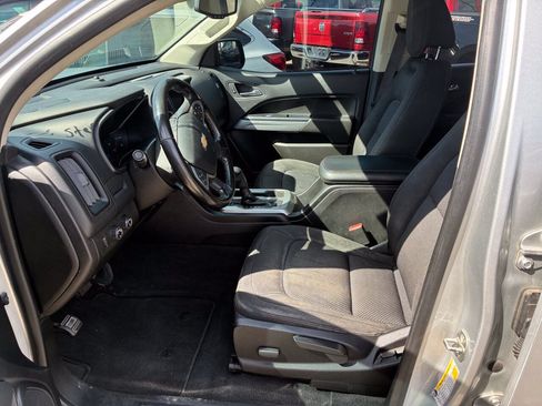Used 2020 Chevrolet Colorado LT AWD/4WD image 5