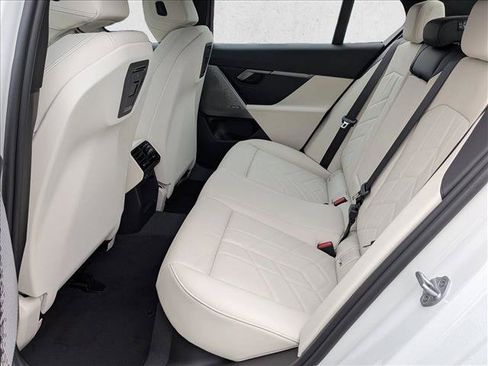 New 2026 BMW 530i xDrive AWD/4WD image 17