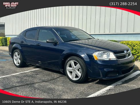 Used 2013 Dodge Avenger SE image 1