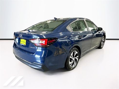 Used 2025 Subaru Legacy Premium image 5